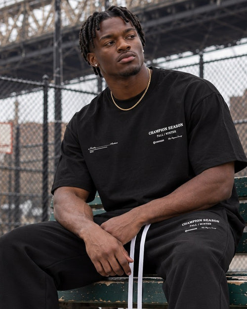 Players Lounge Oversized Tee Black, close-up